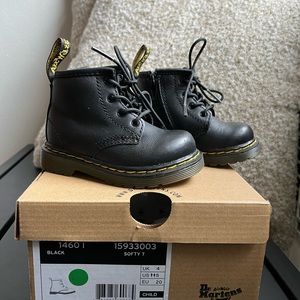Toddler Dr martens